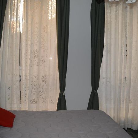 Gio&Gio Little House Apartment Genoa Bagian luar foto