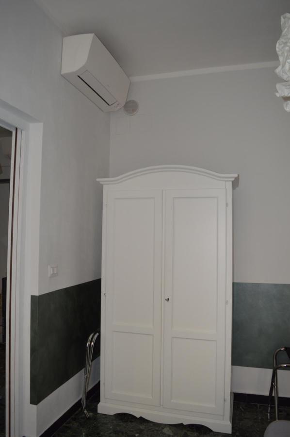 Gio&Gio Little House Apartment Genoa Bagian luar foto