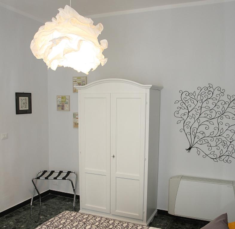 Gio&Gio Little House Apartment Genoa Bagian luar foto