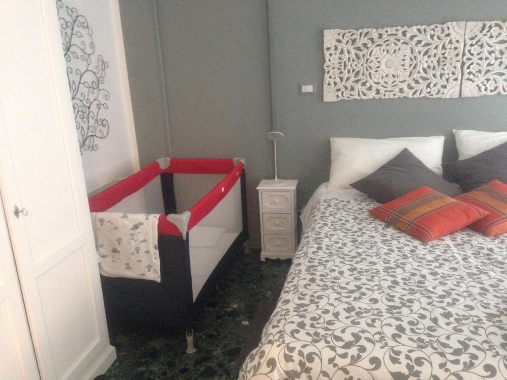 Gio&Gio Little House Apartment Genoa Bagian luar foto