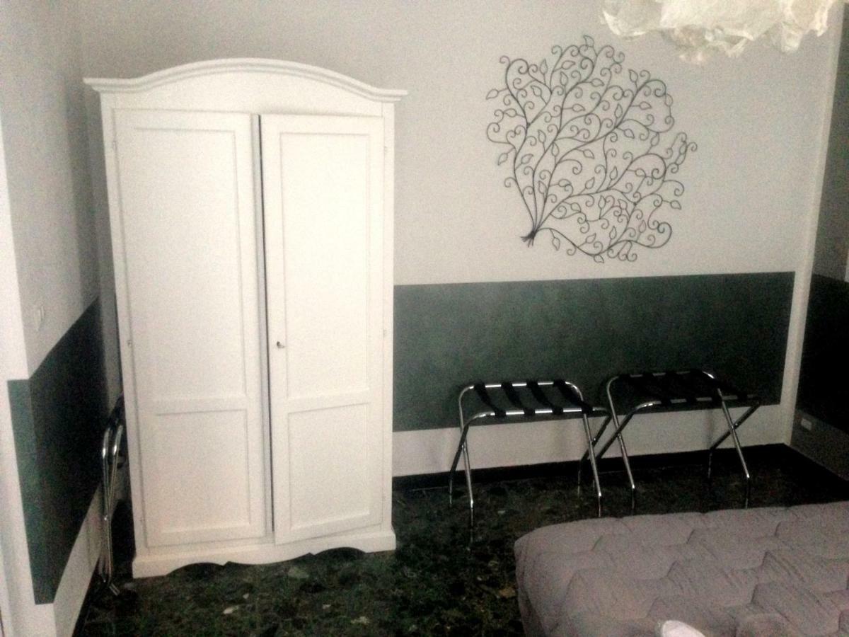Gio&Gio Little House Apartment Genoa Bagian luar foto